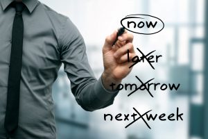 Procrastinare: significato, cause, conseguenze, cure e esercizi per smettere
