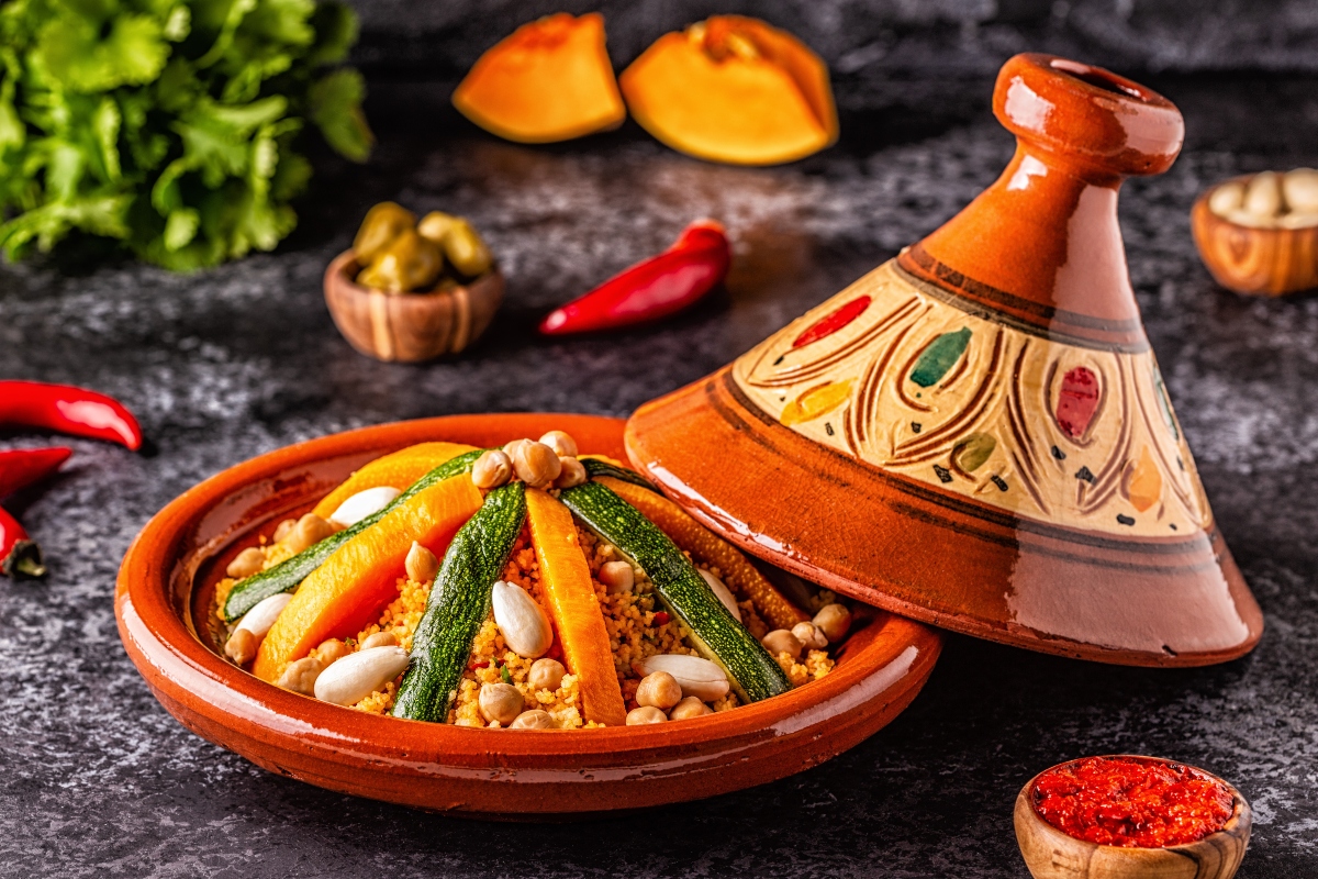 Tajine, ricetta tradizionale e varianti del piatto marocchino - Melarossa