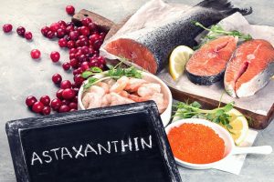 Astaxantina: a cosa serve, benefici e controindicazioni