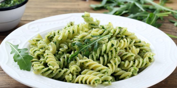 pasta con pesto di rucola