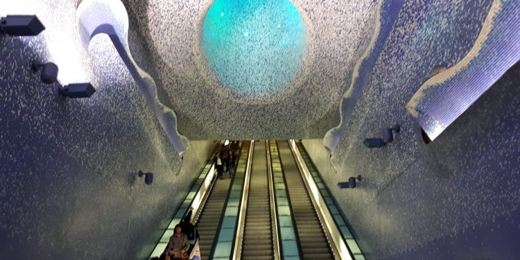 Napoli metropolitana stazione Toledo