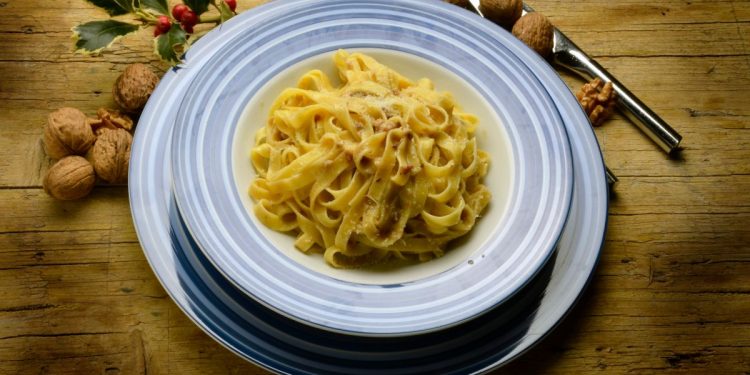 pasta ricotta e noci