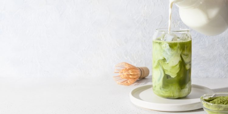 Tè matcha: che cos'è, come prepararlo, benefici e valori nutrizionali, ricette