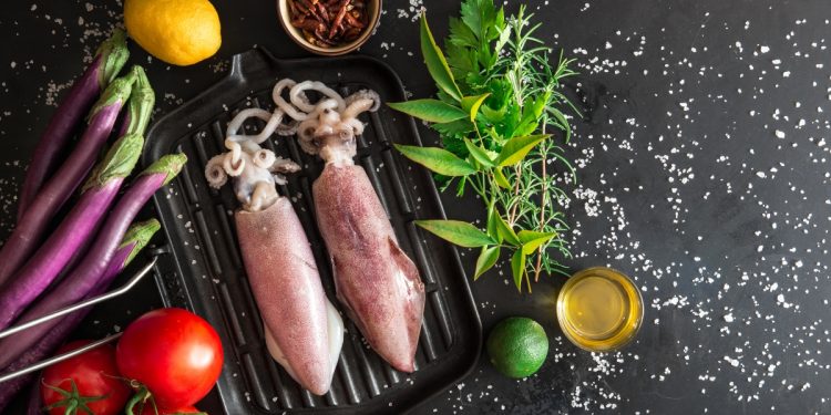 calamari: cosa sono, calorie e valori nutrizionali, benefici, come pulirli, le migliori ricette