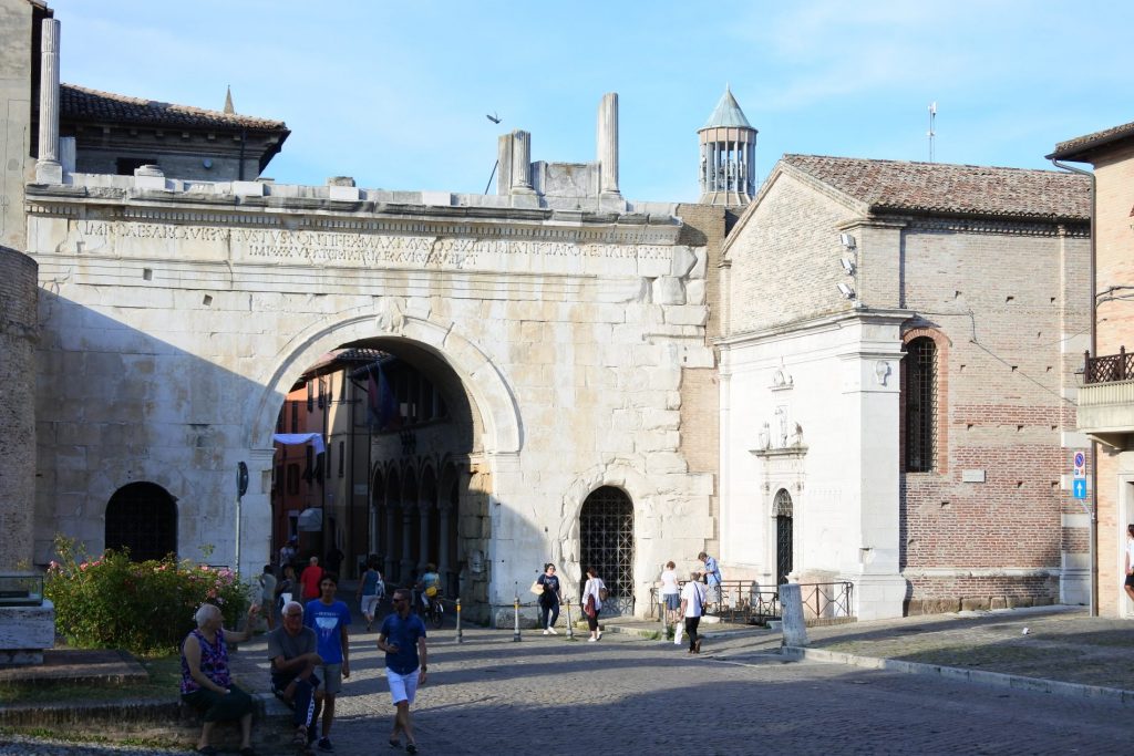 Fano arco di Augusto centro storico