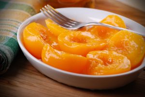 Pesche sciroppate: la ricetta per farle a casa