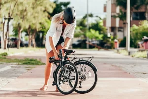 Bici pieghevole, elettrica e non: ecco come funziona e quale comprare