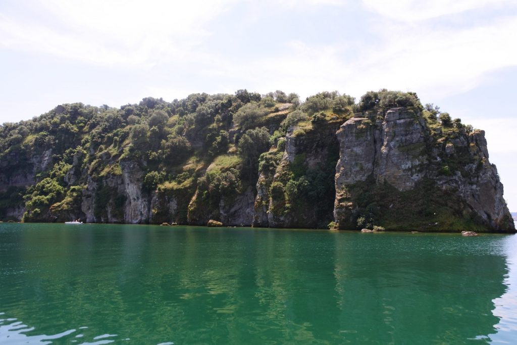 lago di bolsena isola martana 3