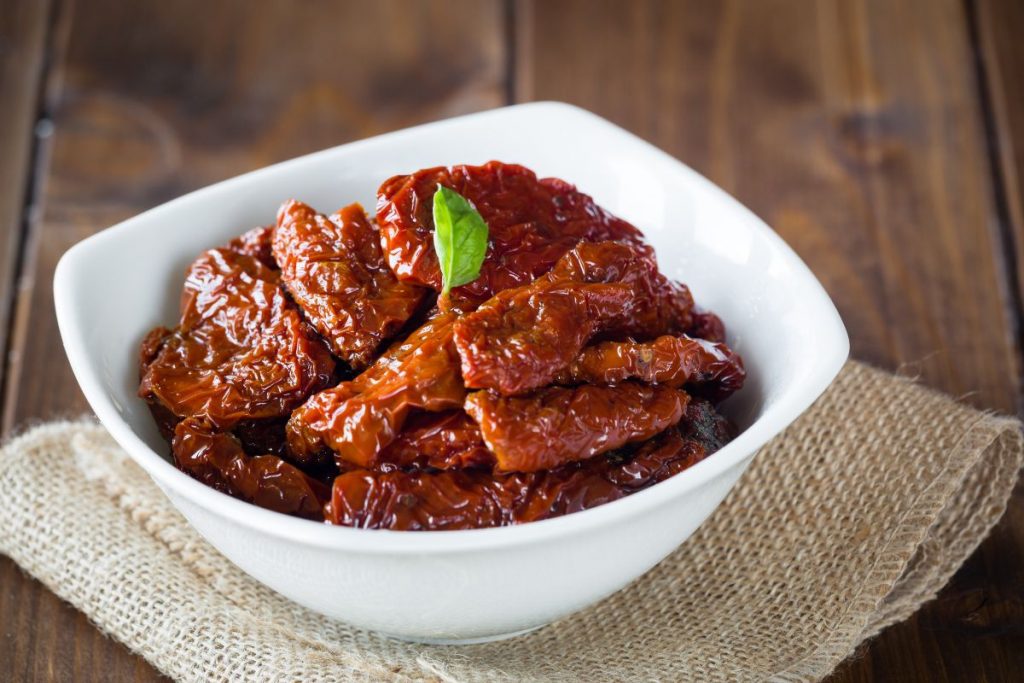 Pomodori secchi sott'olio, l'estate a casa tutto l'anno 3 pomodori secchi sott'olio