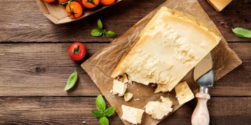 parmiggiano reggiano: che cos'è, benefici, valori nutrizionali, ricette, produzione
