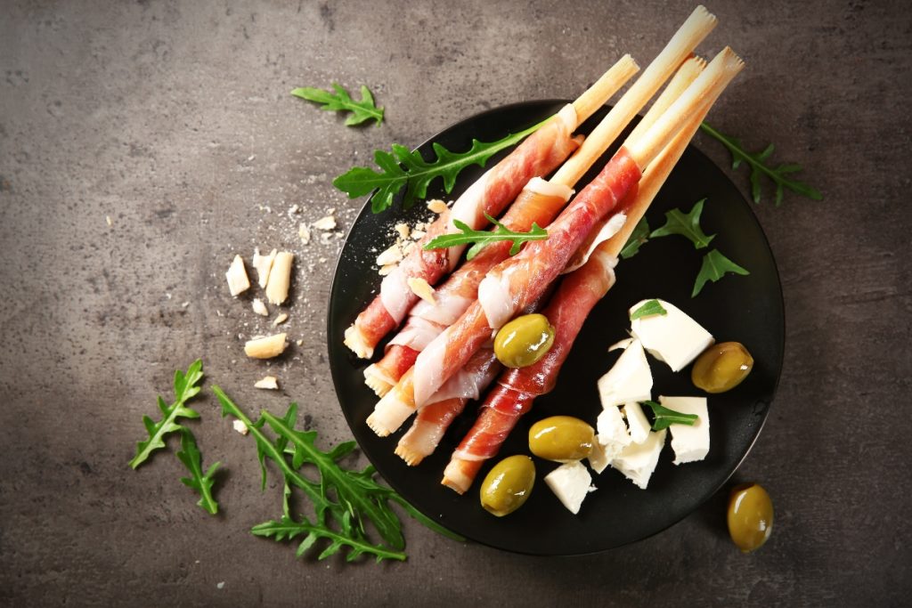 Prosciutto crudo come si fa, ingredienti, proprietà e ricette Melarossa