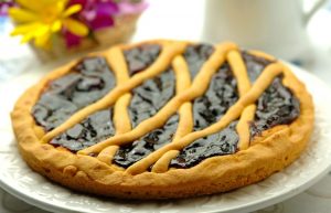 Visciole: cosa sono, differenze con amarene e ciliegie, proprietà e ricette