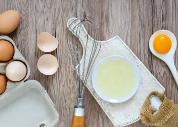 albume o bianco dell'uovo: quanto pesa, proprietà nutrizionali, usi in cucina, ricette e benefici