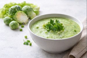 Zuppa di cavoletti di Bruxelles: ricetta passo passo