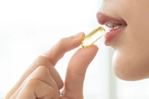 Biotina o vitamina B8 : a cosa serve, alimenti ricchi, benefici per capelli e unghie