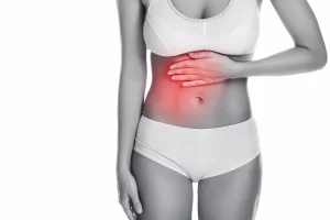 Bruciore di stomaco: cause e sintomi, rimedi, cosa mangiare e cosa evitare