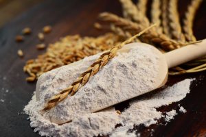 Spelta: cos’è, proprietà, usi e come si mangia
