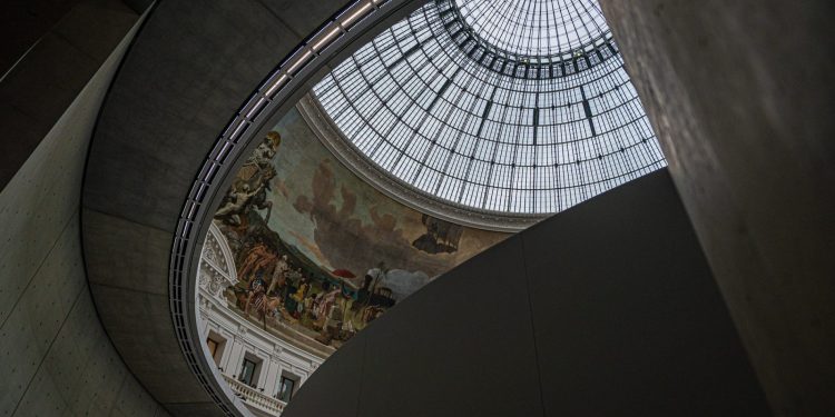 cupola della Borsa del Commercio a Parigi