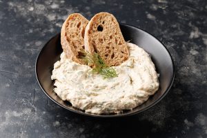 Mousse di tonno senza maionese: leggera e pronta in pochi minuti