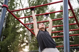 Street workout: cos’è, migliori esercizi e programmi di allenamento