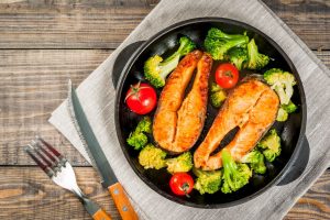Salmone in padella:  ricette facile, veloce e super saporita