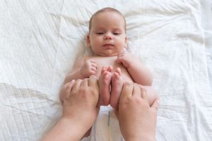 Stitichezza nel neonato: cosa fare se non riesce a fare la cacca