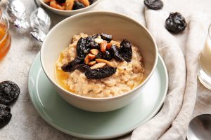 Prugne secche: benefici, proprietà e usi in cucina