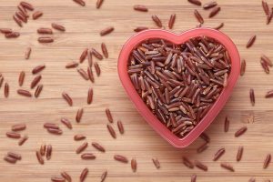 Riso rosso fermentato: funziona davvero? Ecco i 5 migliori prodotti