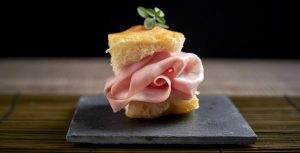 Quante calorie ha la Mortadella Bologna IGP? Valori nutrizionali e benefici