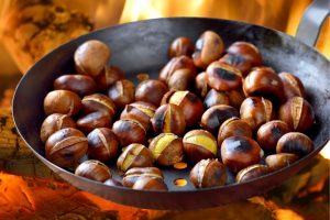 Come cucinare le castagne: la guida ai vari metodi di cottura