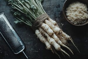 Pastinaca: proprietà, benefici e come utilizzarla in cucina