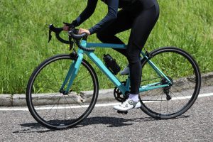 Bici da corsa: guida alla scelta e i modelli più recensiti su Amazon