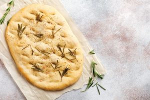 Focaccia: ricetta base per un impasto perfetto