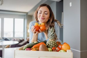 Quando mangiare la frutta durante la giornata? Risponde il nutrizionista