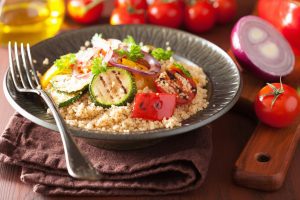Cous cous integrale: calorie, benefici e ricette sane e gustose
