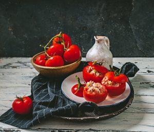 Pomodori ripieni di tonno: un delizioso antipasto estivo