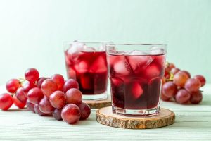 Succo d’uva fatto in casa, bevanda ricca di vitamine e antiossidanti