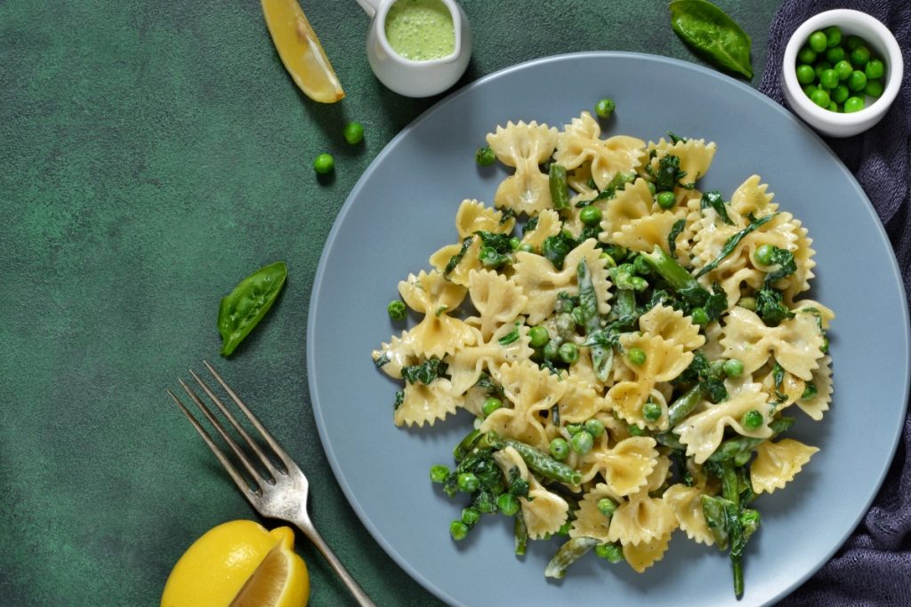 come cucinare i piselli surgelati ricetta farfalle con piselli