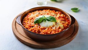 Riso alla pizzaiola: un primo piatto semplice, sano e delizioso