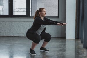 Allenamento total body a casa: programma completo a corpo libero