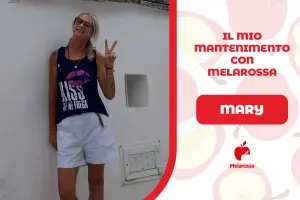 la foto di una donna che ha perso 8 kg con Melarossa ed ora è in mantenimento stabile