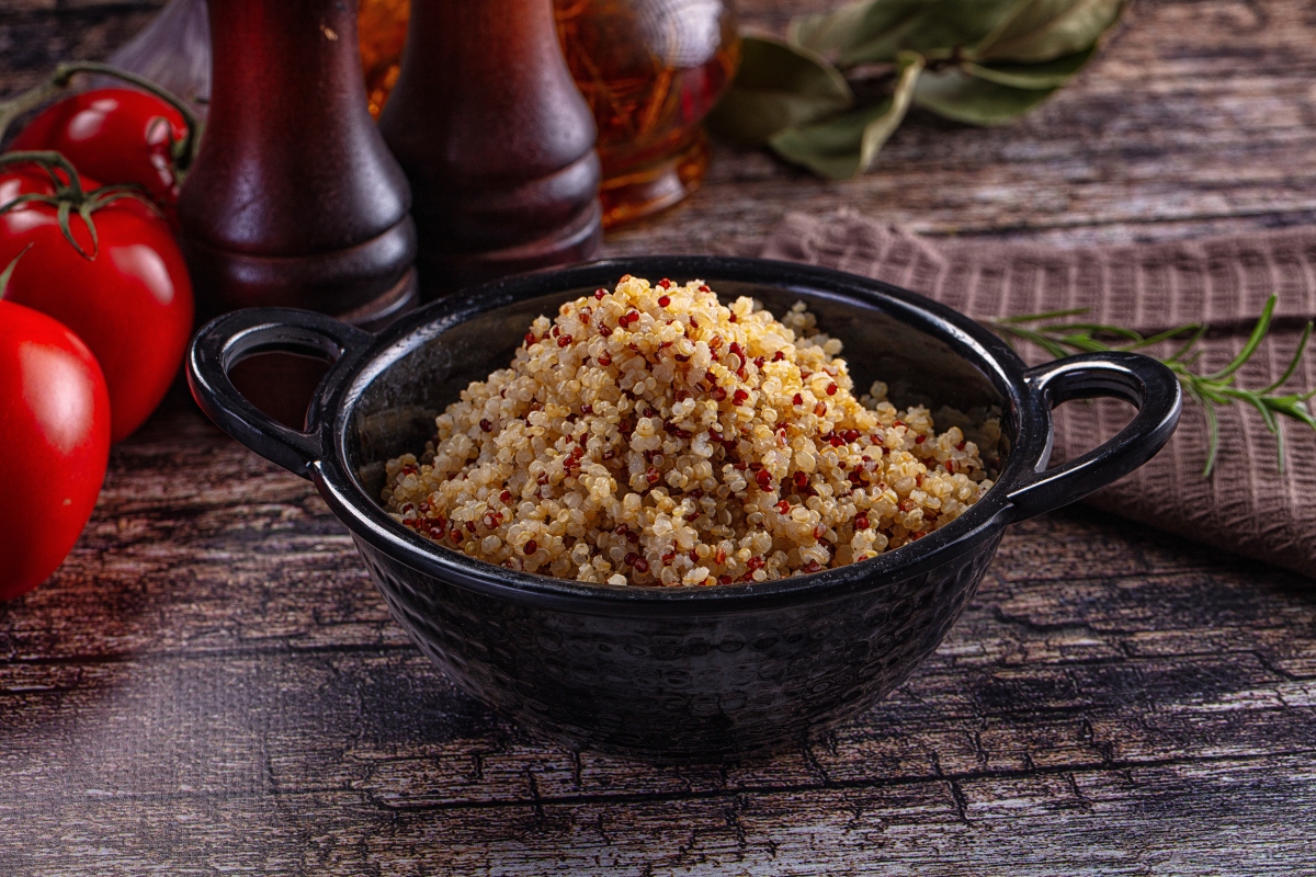 Come cucinare la quinoa? Metodi, tempi di cottura e consigli