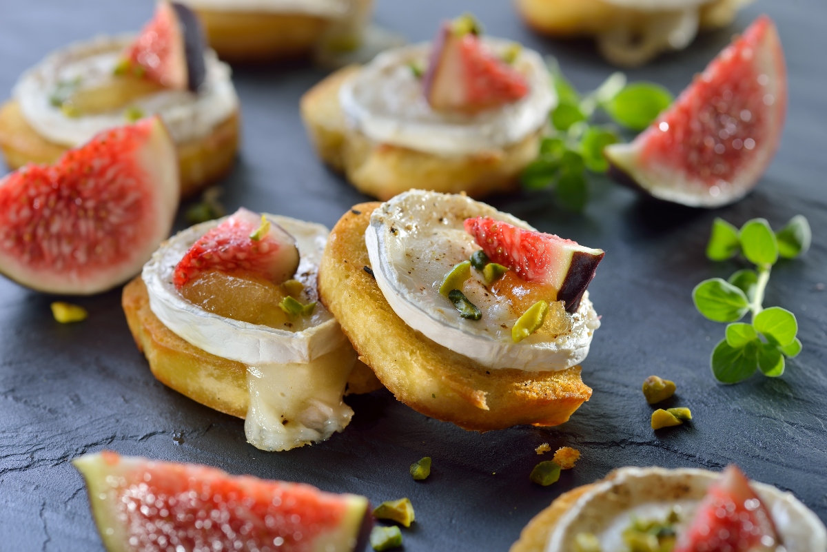 Formaggio caprino: proprietà, calorie e benefici