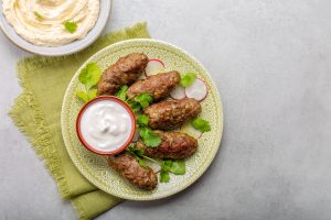 Kofta alla piastra: polpette speziate facili e veloci
