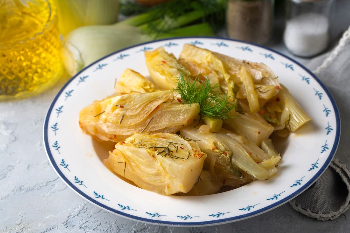 Finocchi alla mediterranea al forno, morbidi e profumati